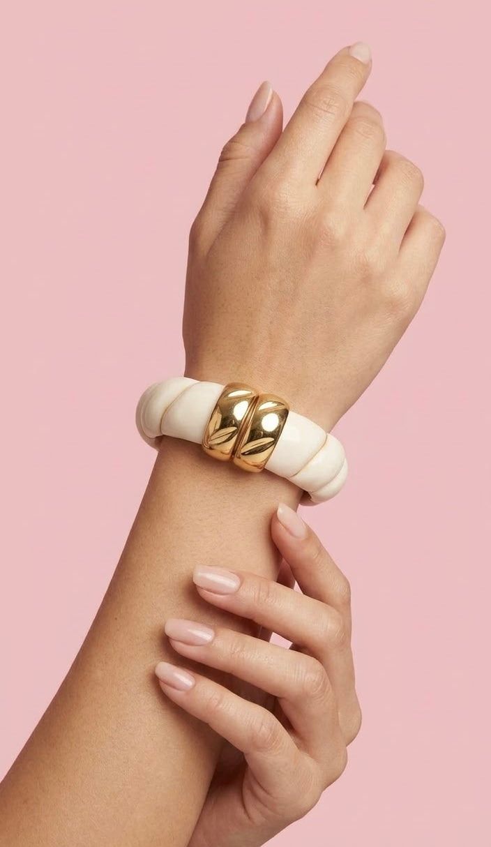 Bracciale rigido a maglie grosse