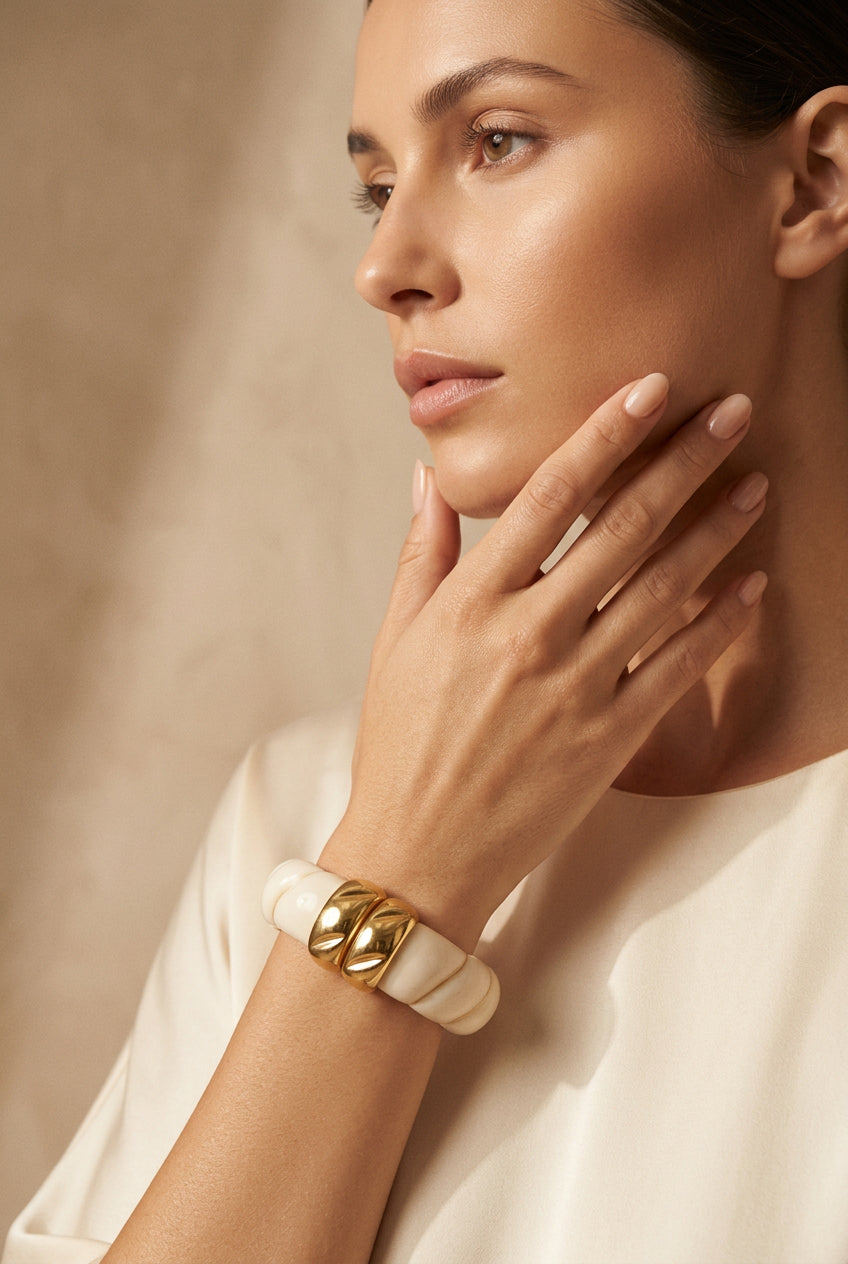 Bracciale rigido a maglie grosse