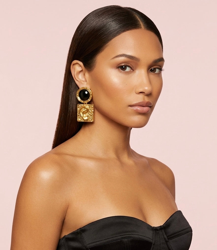 Surrealist Face Details Earrings
