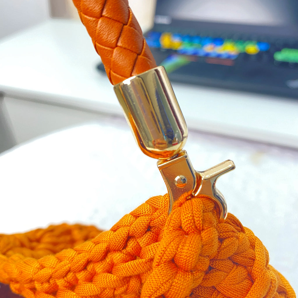 Woven Crochet Conch Shell Shape Bag