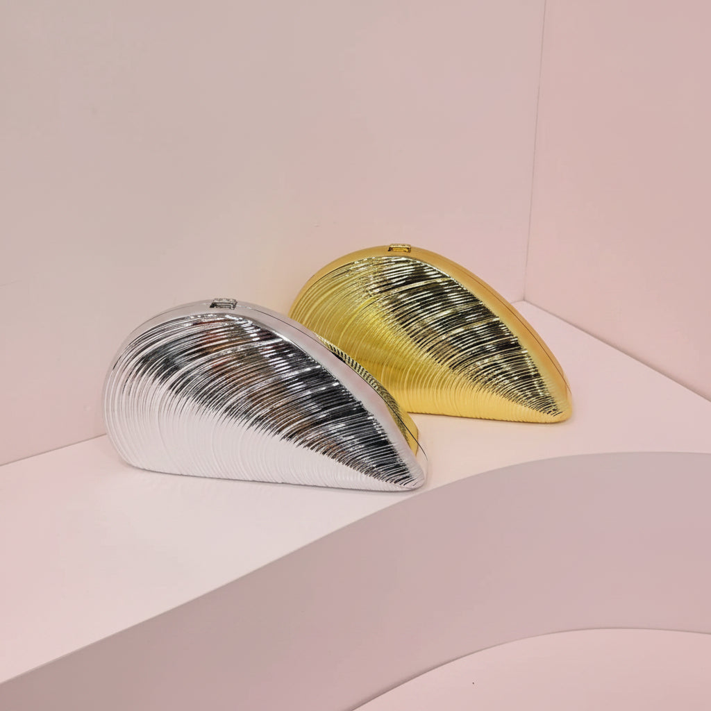 Shell Conch shape clutch