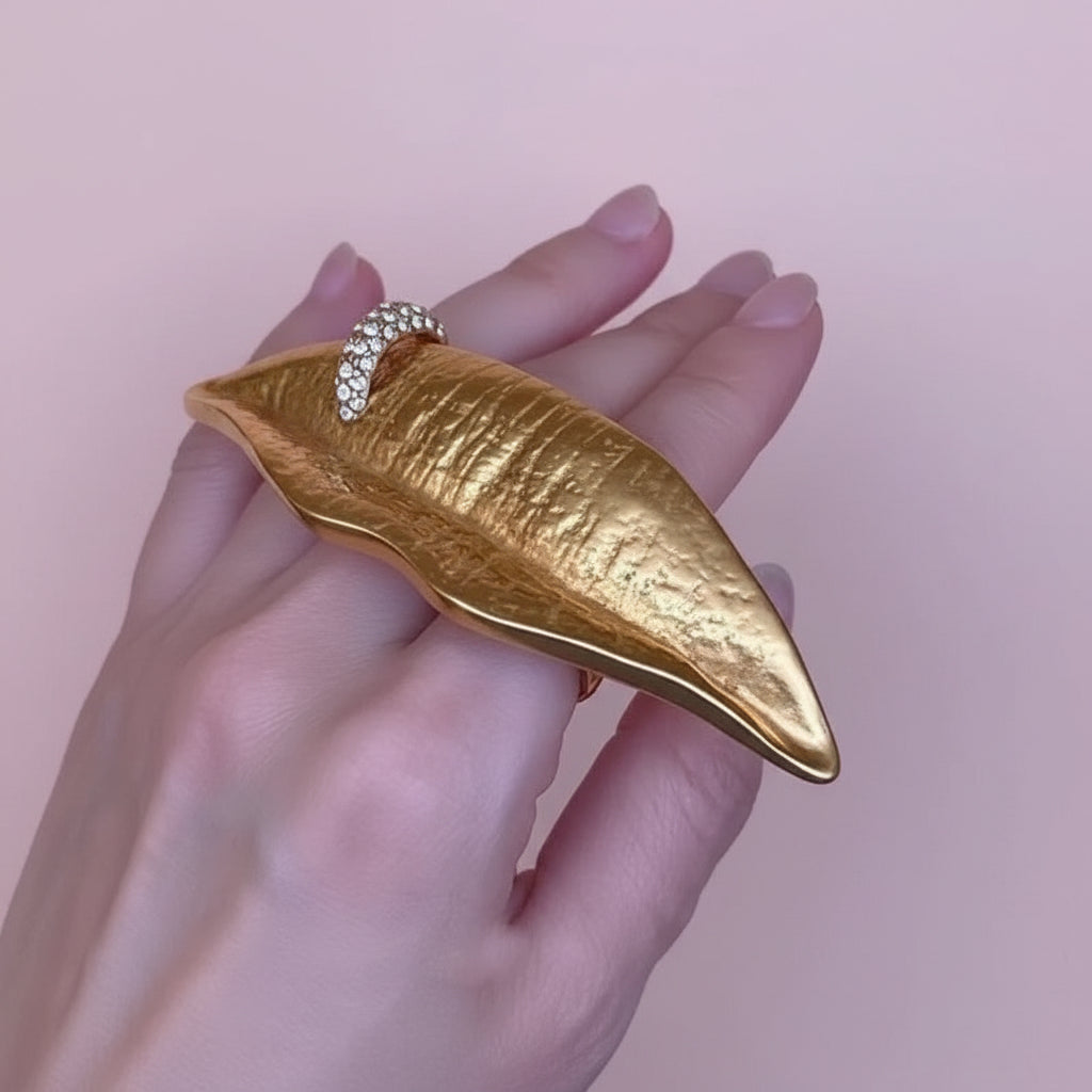 Lips Shaped Double Ring