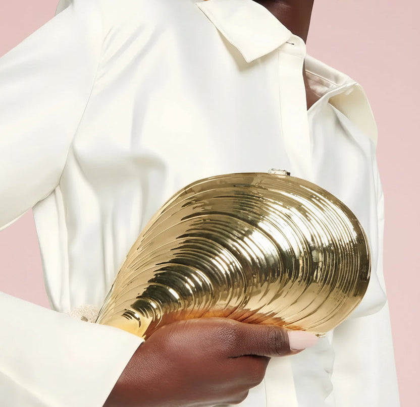 Shell Conch shape clutch