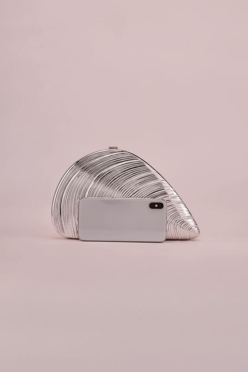 Shell Conch shape clutch