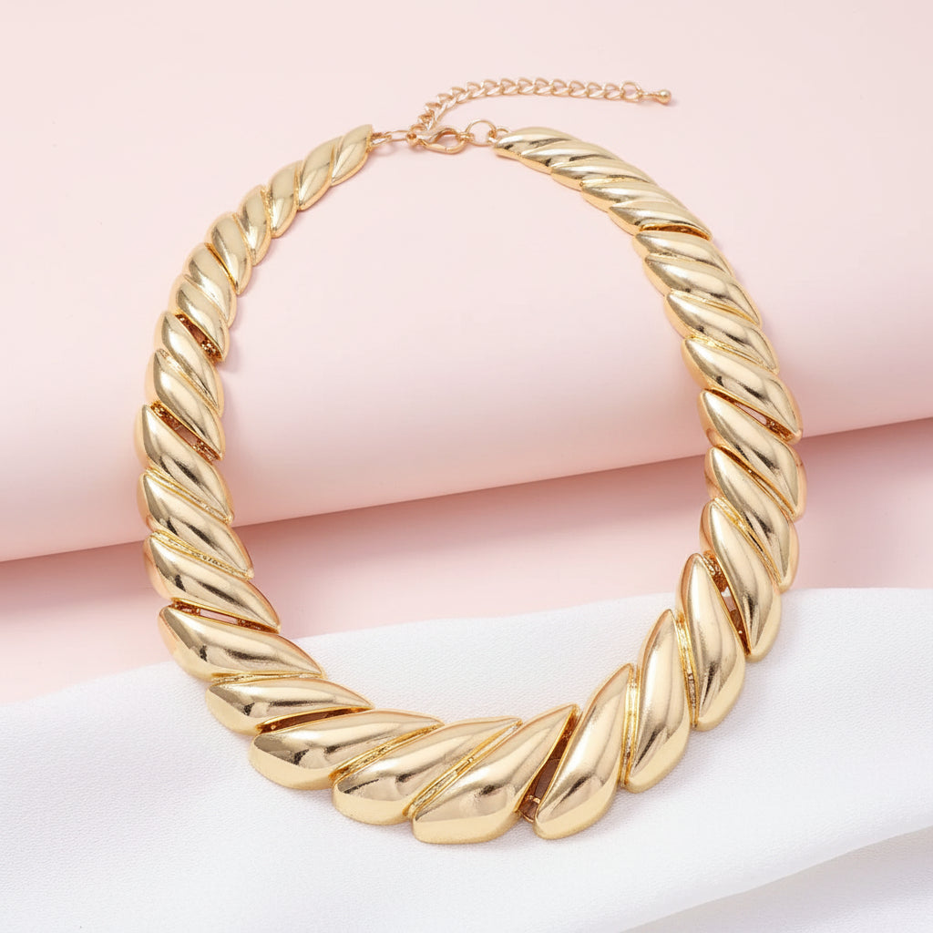 Chunky Twisted Chunky Choker Necklace