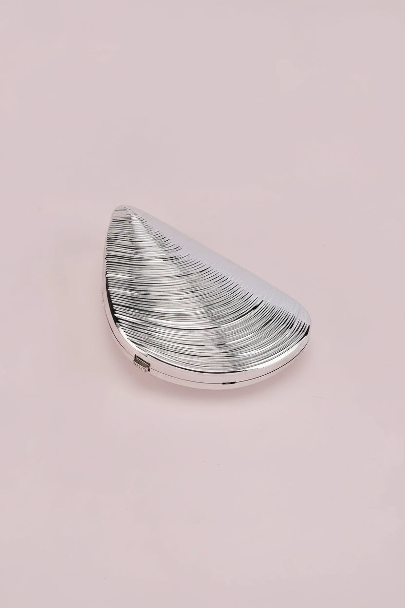 Shell Conch shape clutch
