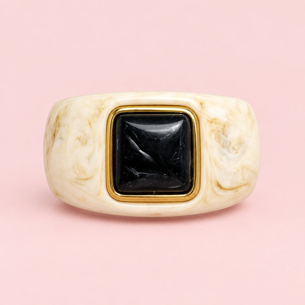 Bracciale massiccio in pietra resinata
