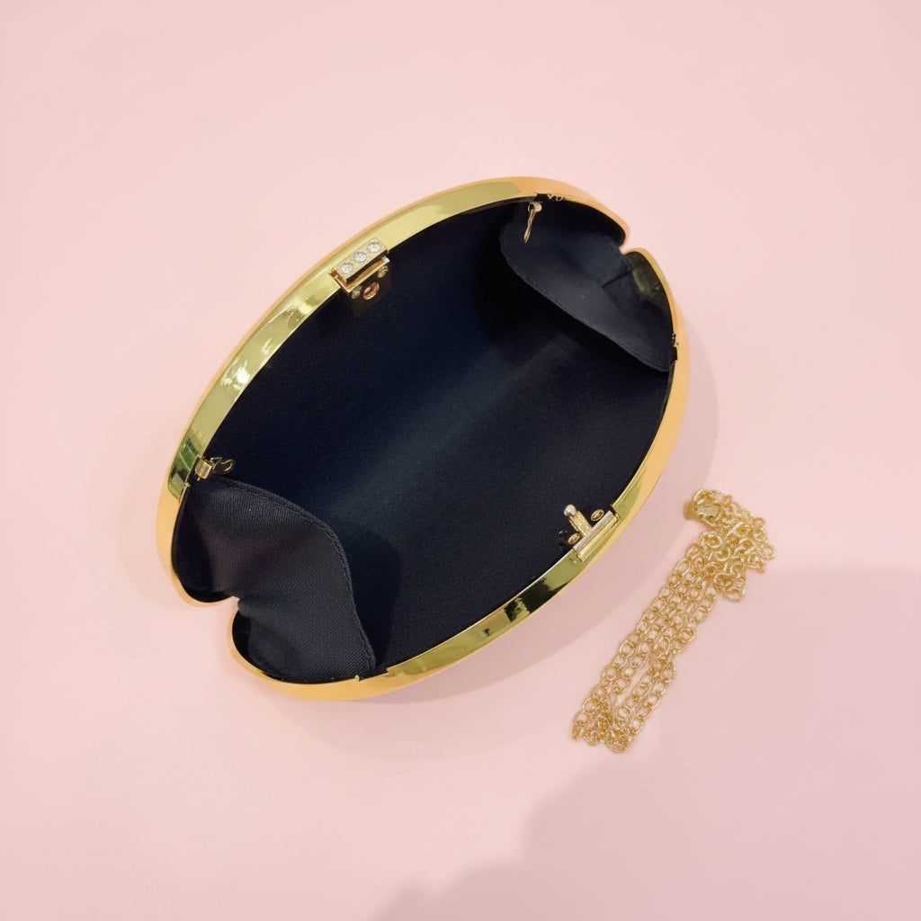 Shell Conch shape clutch