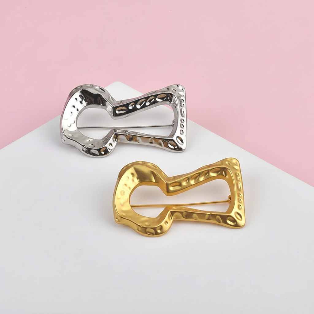 Brooch 2