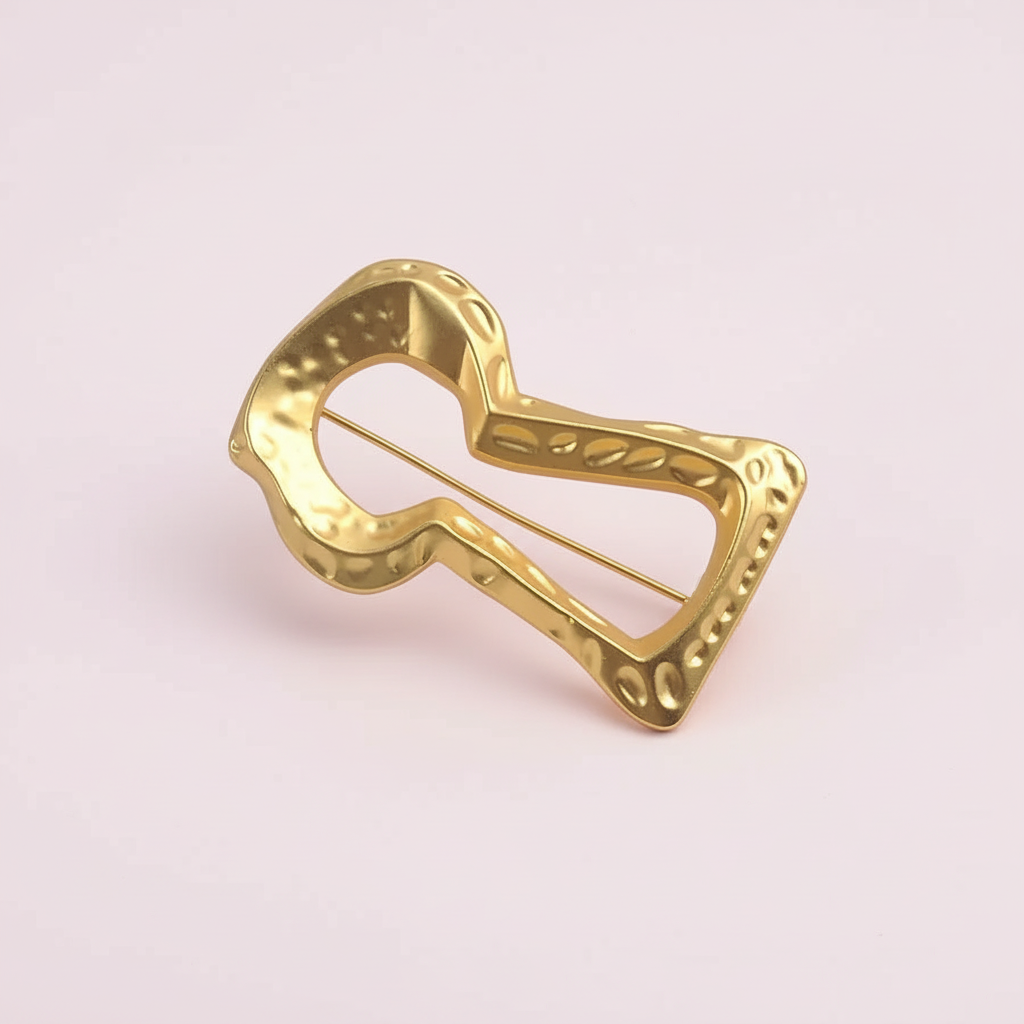 Brooch 6